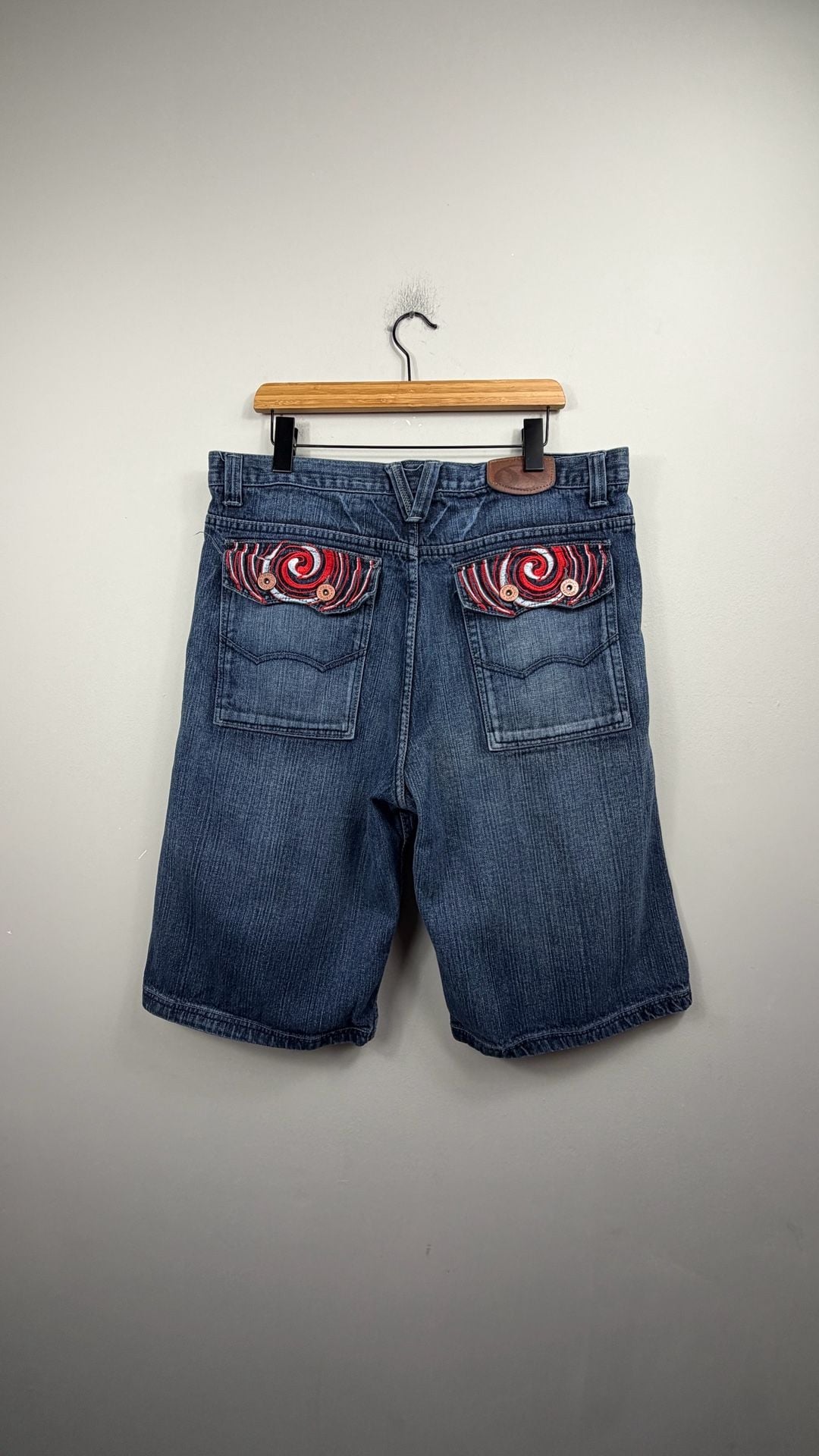 Jean Station Denim Shorts Size 38 Y2K Embroidered Pockets 5