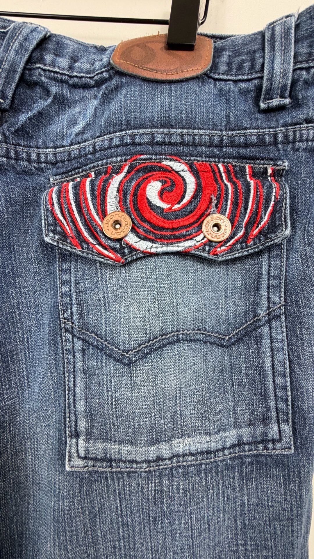 Jean Station Denim Shorts Size 38 Y2K Embroidered Pockets 6