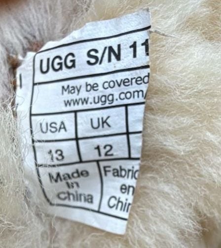 Ugg Classic Ultra Mini Boots Chestnut Suede
Size 13 Y
#889 3