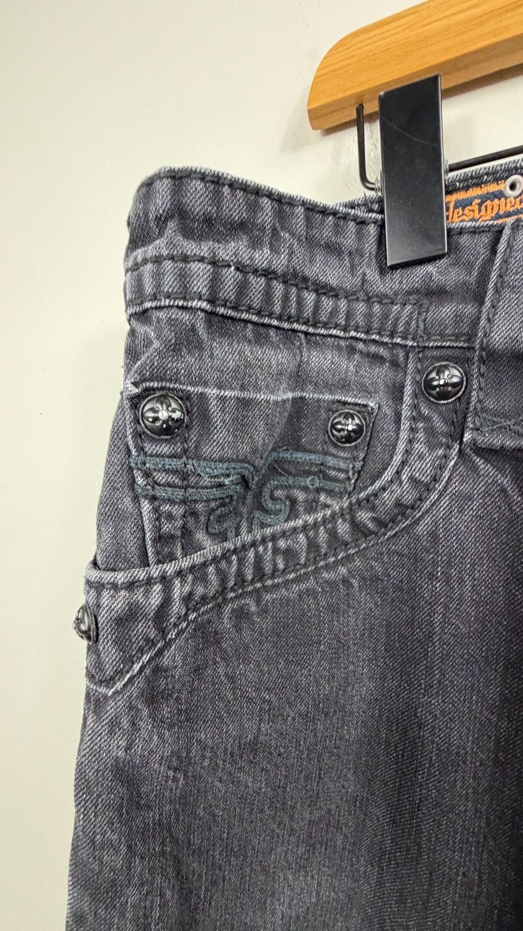 Product thumbnail 4