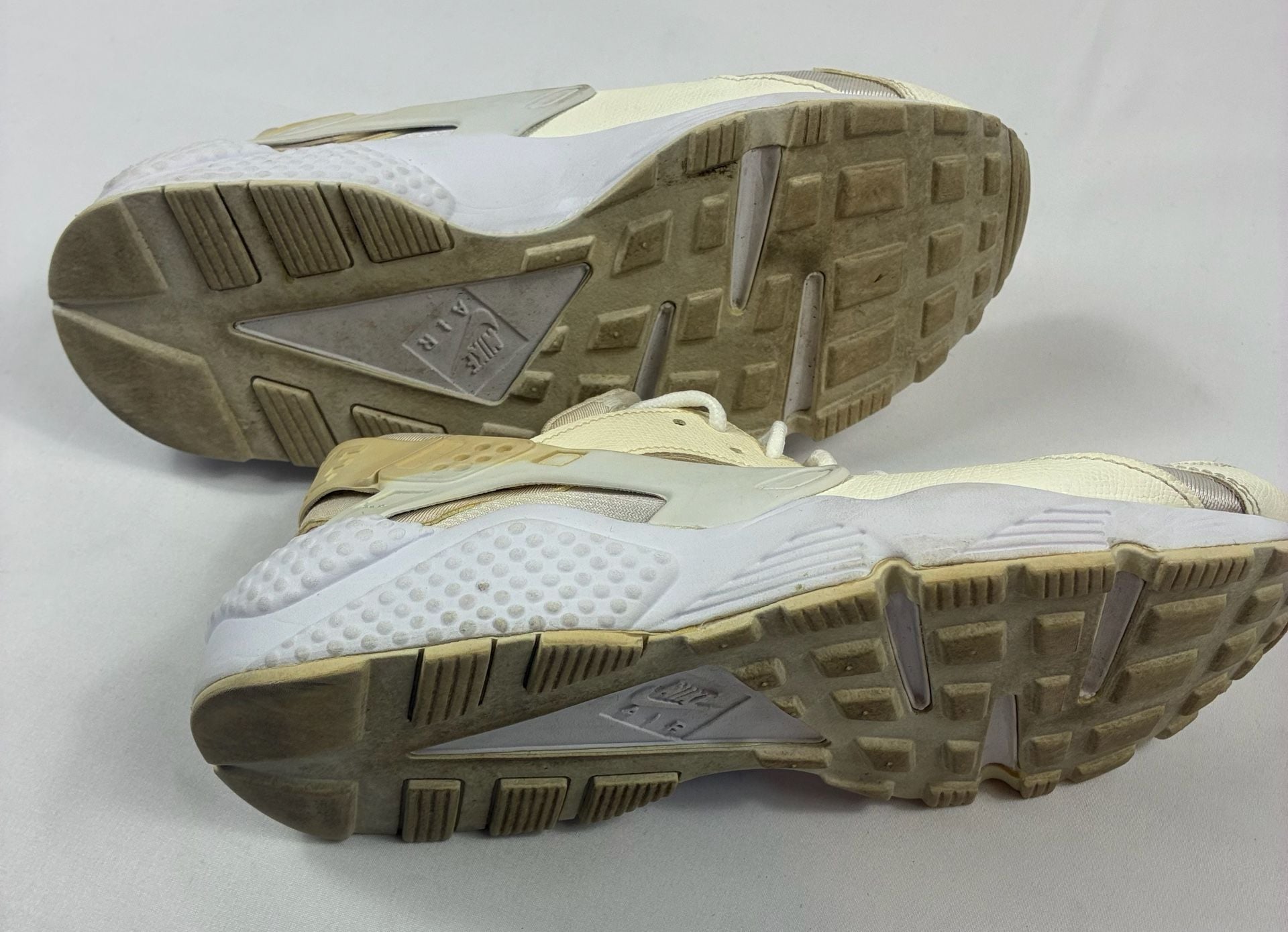 Nike Air Huarache Run Cream White Sneakers Shoes 7