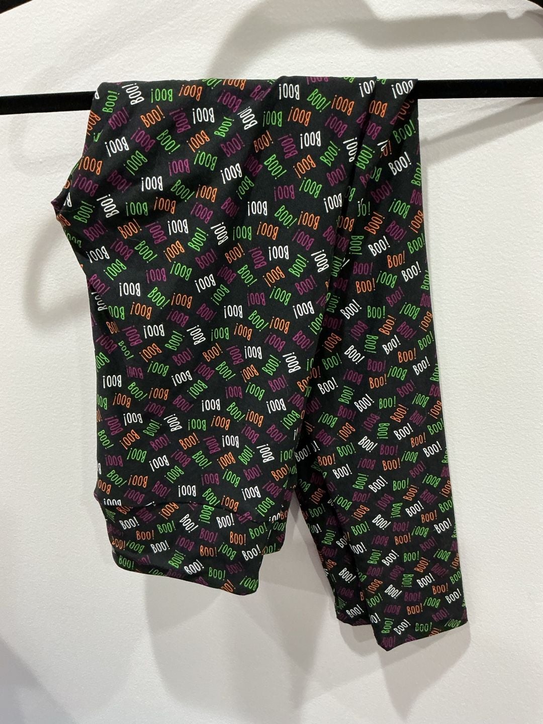 LuLaRoe Leggings One Size Black Halloween Boo Print #60 nwt 2