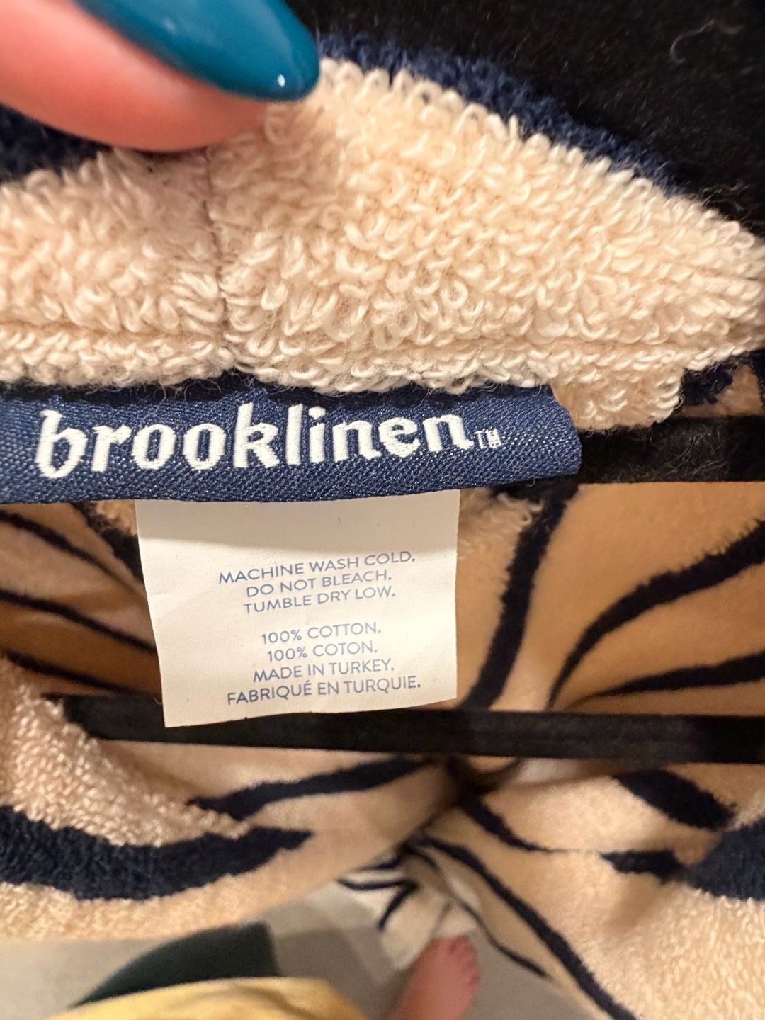 Chicago Bears NFL Brooklinen Striped Cotton Terry Bathrobe Navy Cream 7