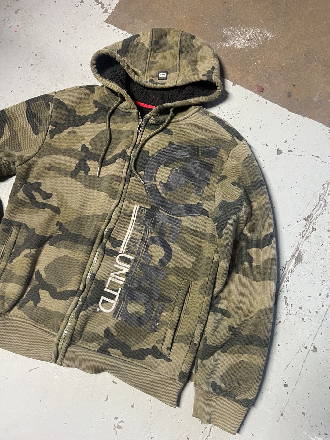 Product thumbnail 3