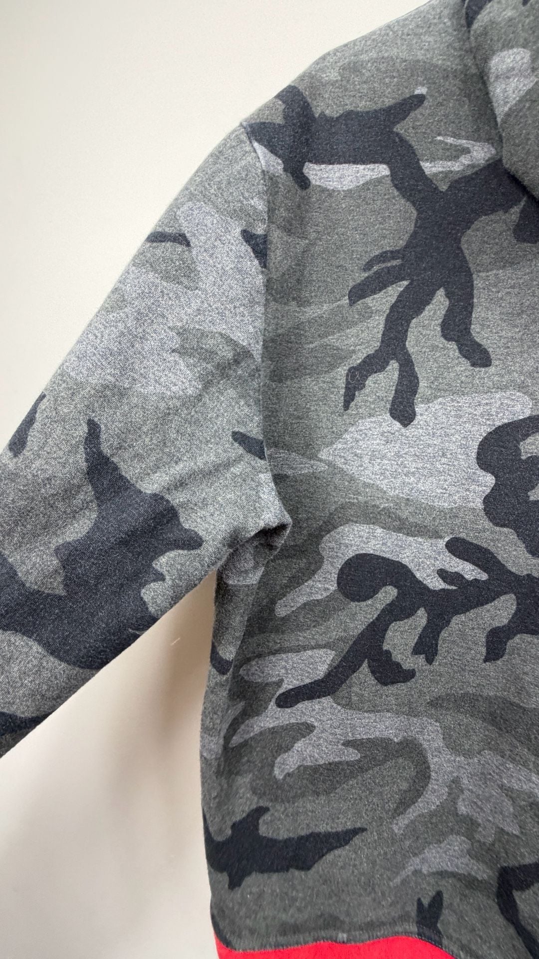 Polo Ralph Lauren P-Wing Camo Hoodie Size L Gray Red 8