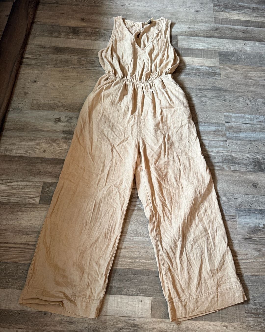 Universal thread women’s jumpsuit size M 2