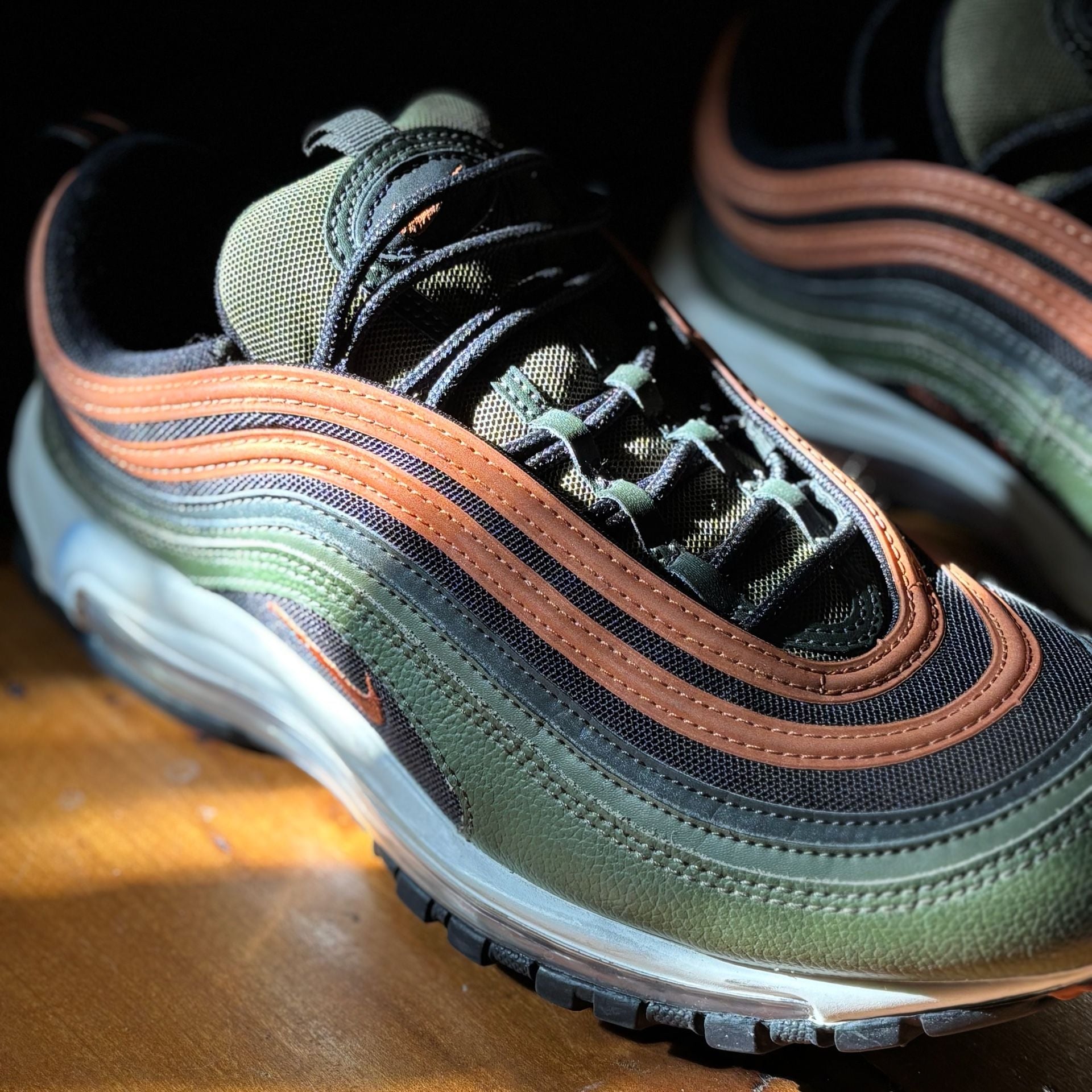 Nike Air Max 97 Size 11 Black Rough Green Dark Russet 3