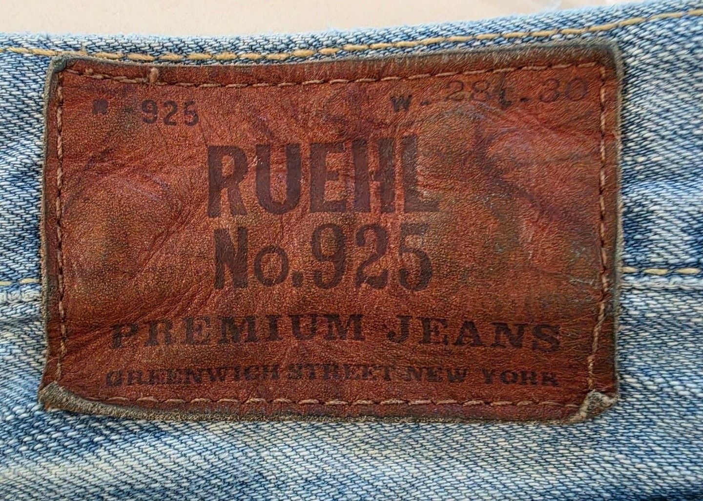 Ruehl No.925 Vandam Low Rise Slim Boot Size 28x30 Jeans 4