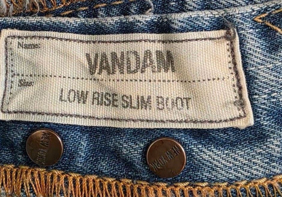 Ruehl No.925 Vandam Low Rise Slim Boot Size 28x30 Jeans 5