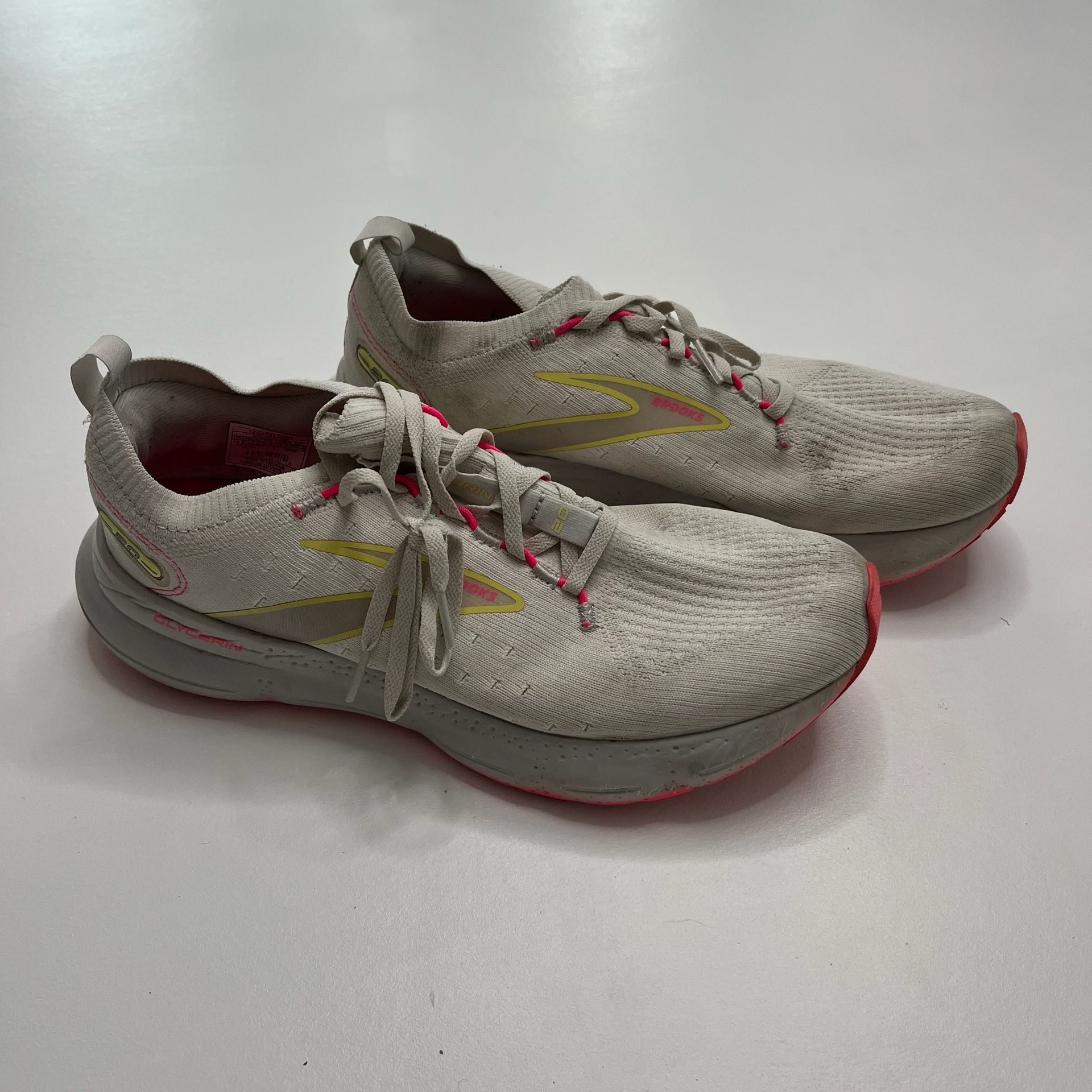 Brooks Glycerin StealthFit 20 Size 10.5 Gray Yellow Pink Running Shoes 4
