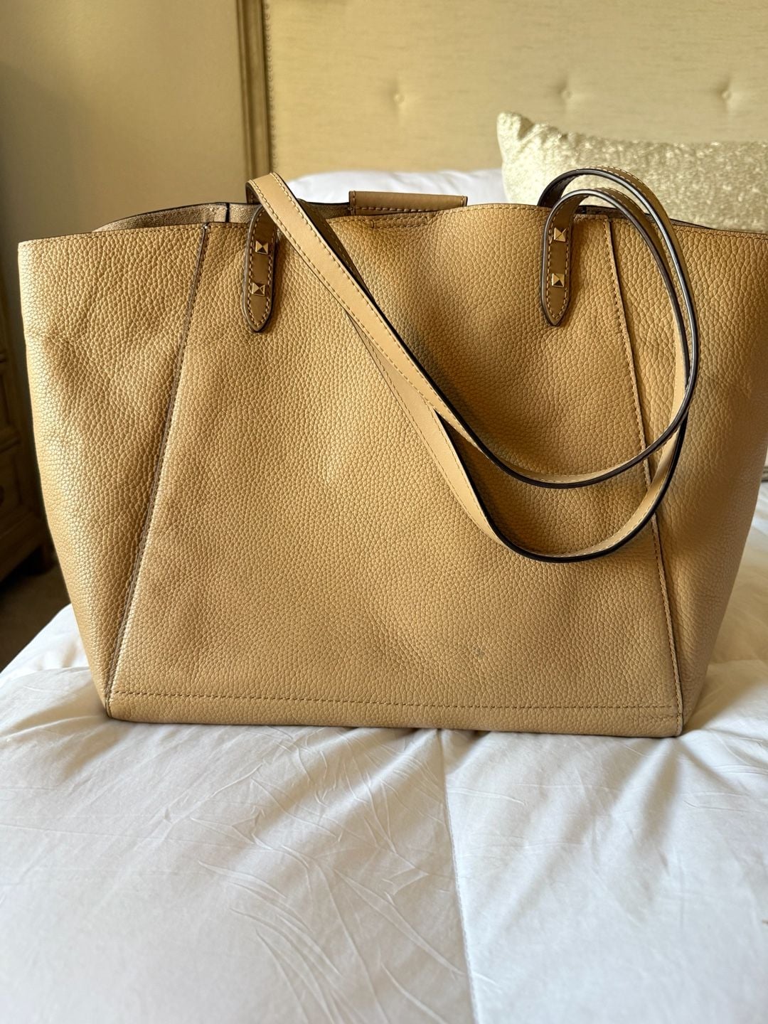 Michael Kors MK Leather Tote Bag Tan Gold Hardware 3