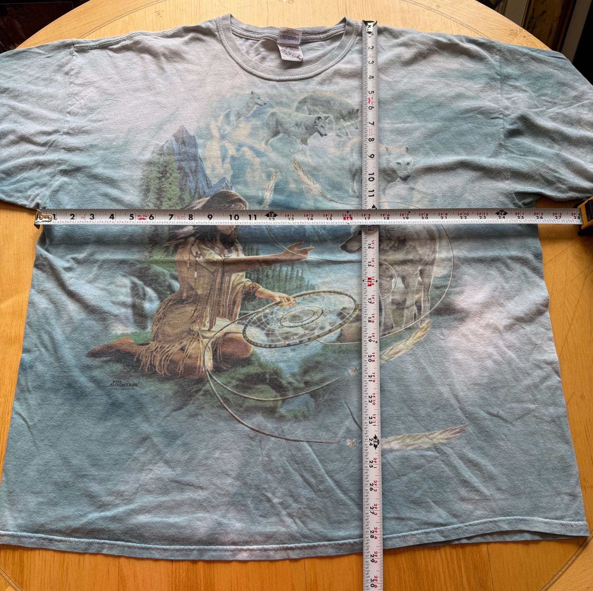 Gildan The Mountain Graphic T-Shirt Size 2XL Native American Wolf Art 9