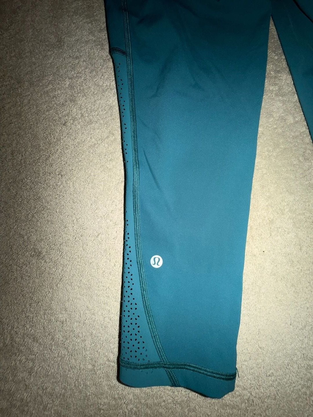 Lululemon Ready To Race Crop Leggings Deep Cove with ventilation 8