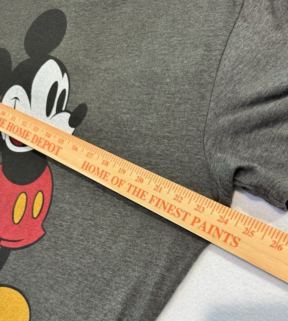 Old Navy Disney Mickey Mouse Men’s XXL Gray Graphic T-Shirt 2019 Cotton Blend 2