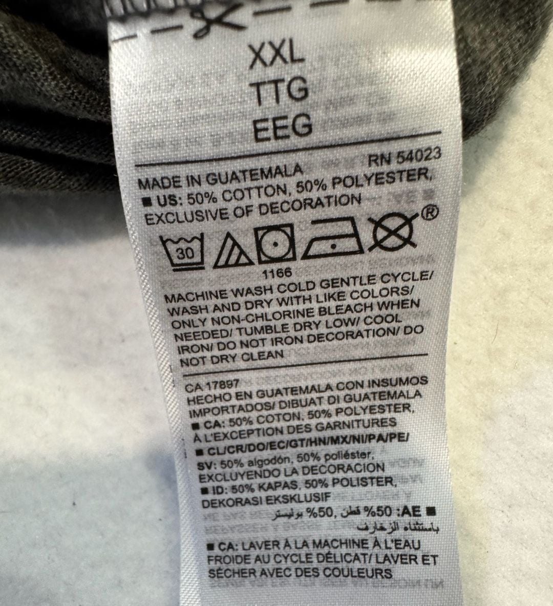Old Navy Disney Mickey Mouse Men’s XXL Gray Graphic T-Shirt 2019 Cotton Blend 4