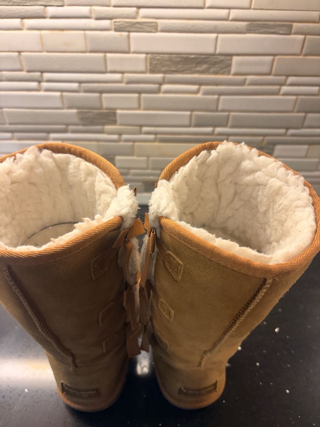 Koolaburra by UGG Victoria Tall Boots Chestnut Suede Bows Shearling 7
