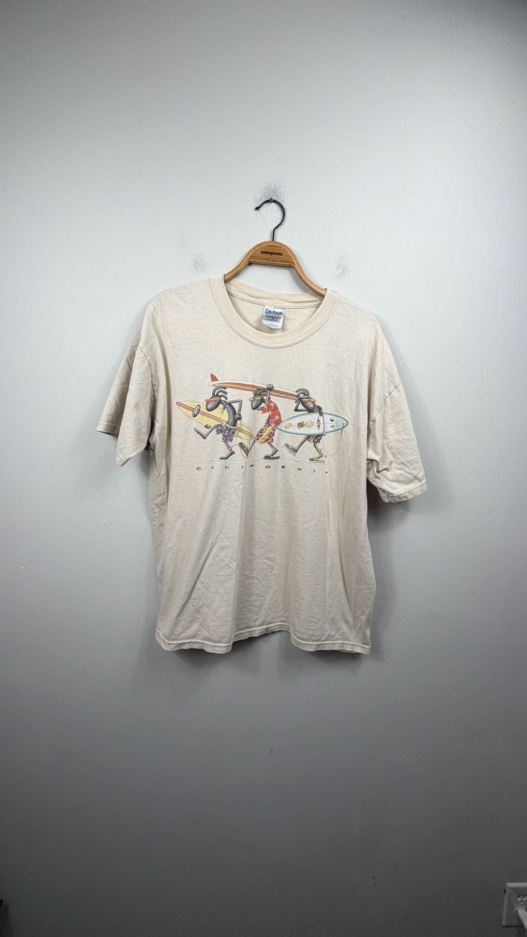 Gildan California Surfer Graphic T-Shirt Size XL Beige 2