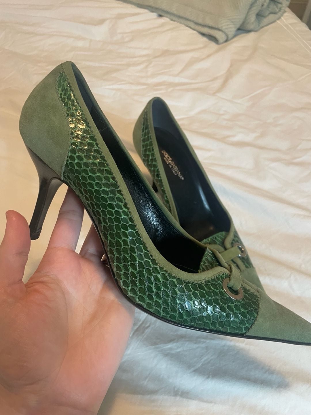 Vintage Dolce & Gabbana Green Python and Suede Pump Heels 3