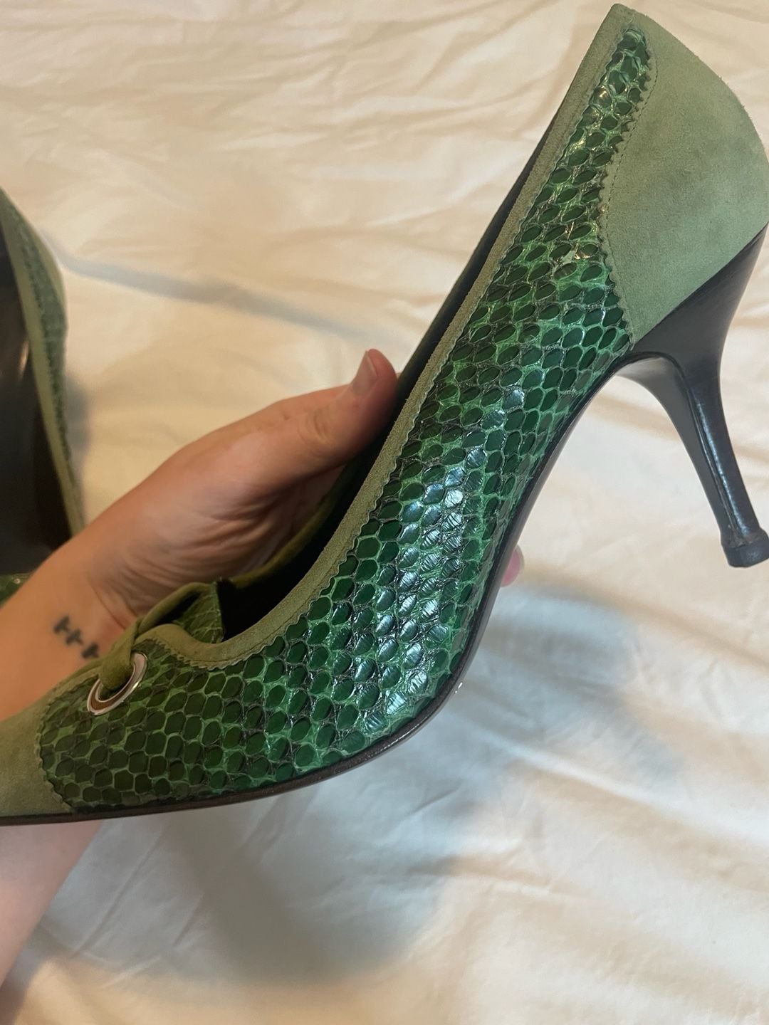 Vintage Dolce & Gabbana Green Python and Suede Pump Heels 6