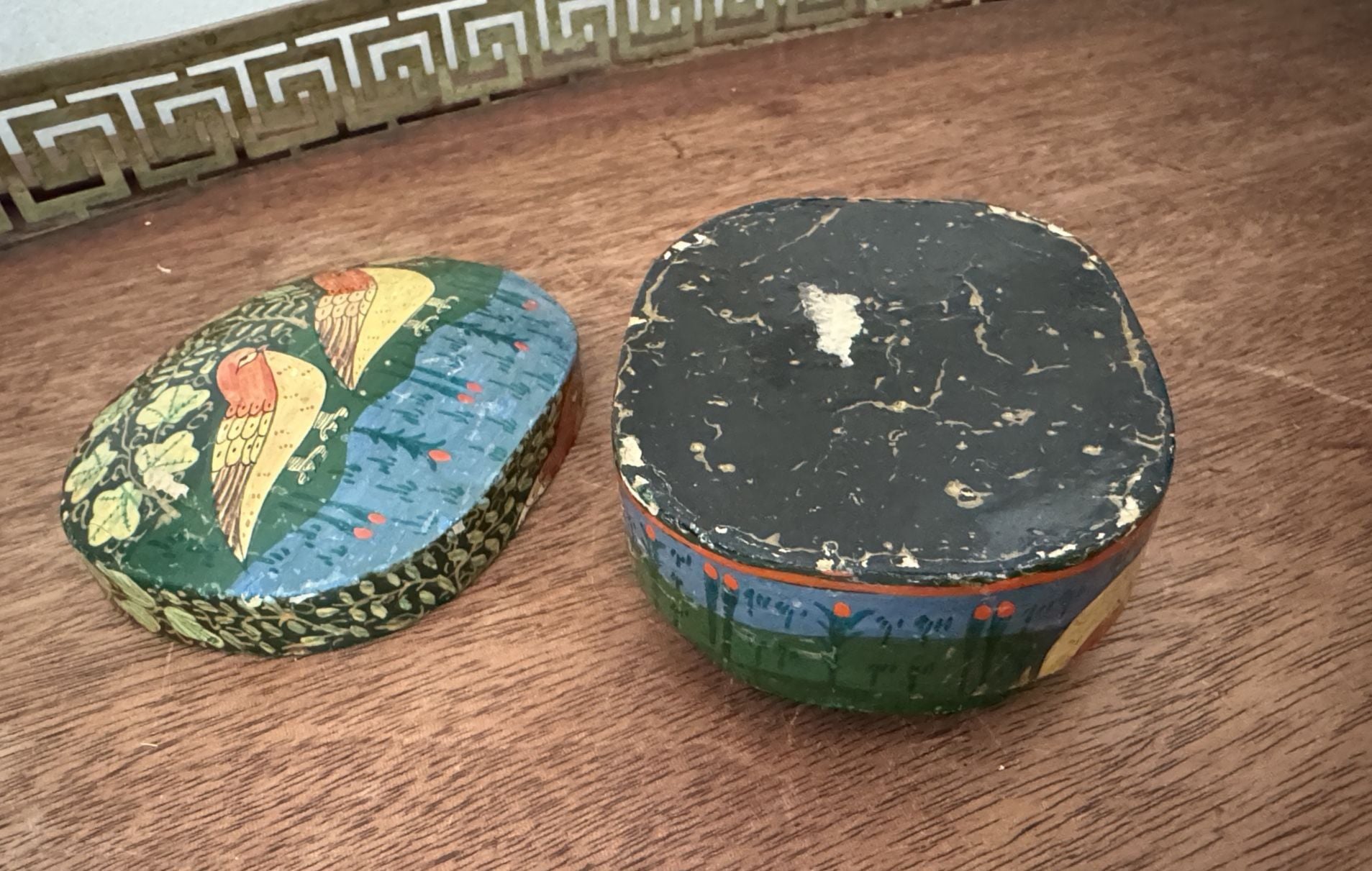 Vintage Hand Painted Kashmir Papier Mache Bird Trinket Box 5