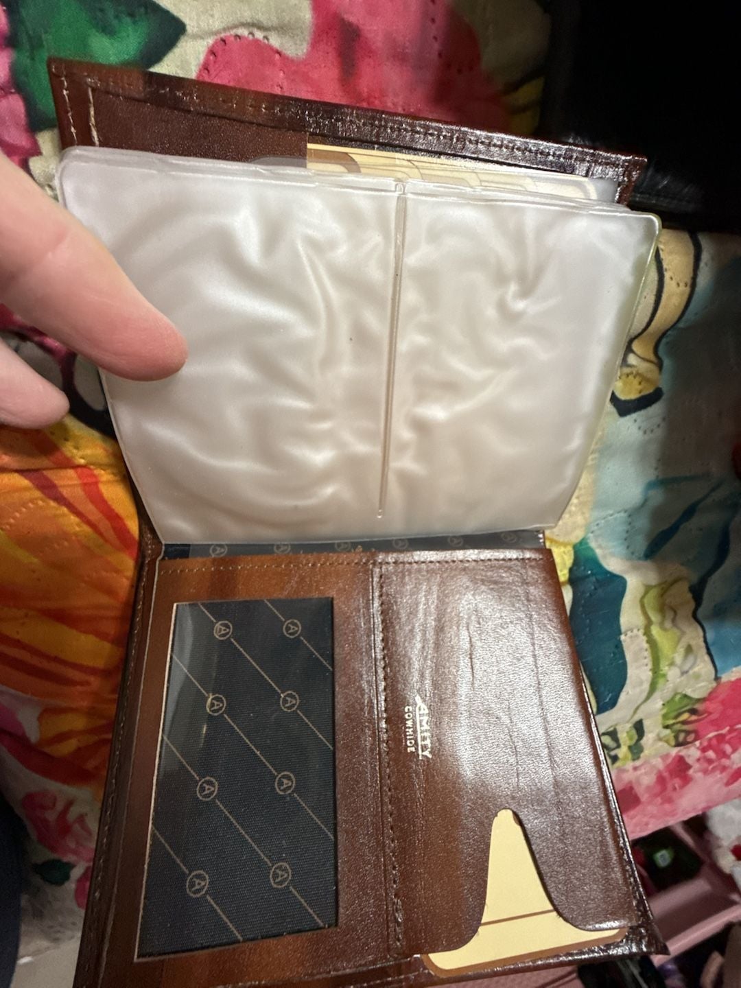 Amity Cowhide Leather Wallet Model 16803 21 Brown 5