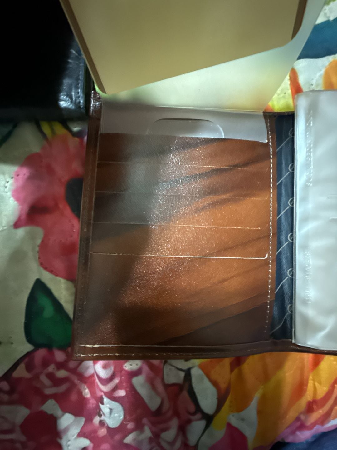 Amity Cowhide Leather Wallet Model 16803 21 Brown 6