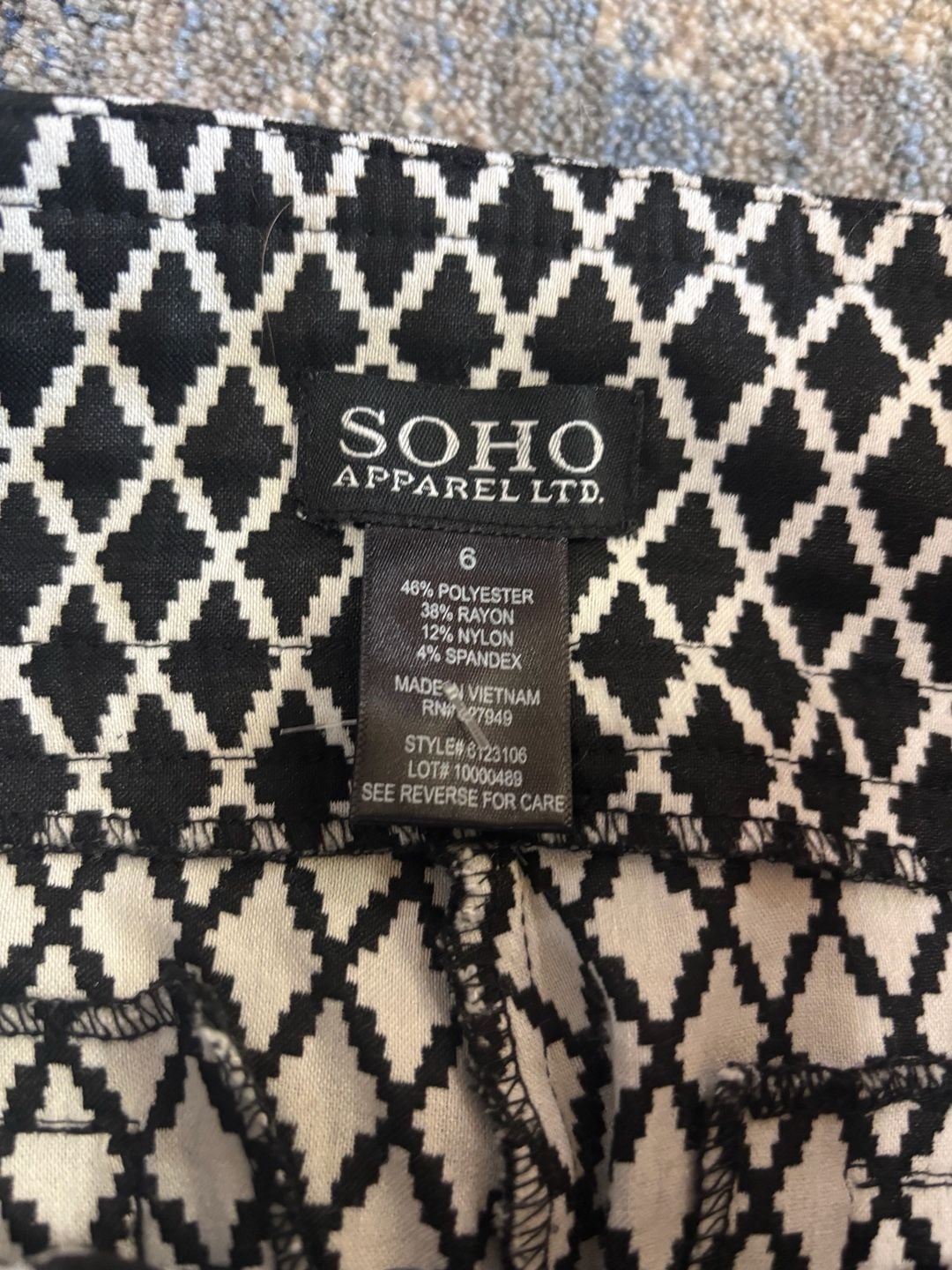 Soho Apparel Ltd. Pants Size 6 Black White Diamond Pattern Slim Trousers 5