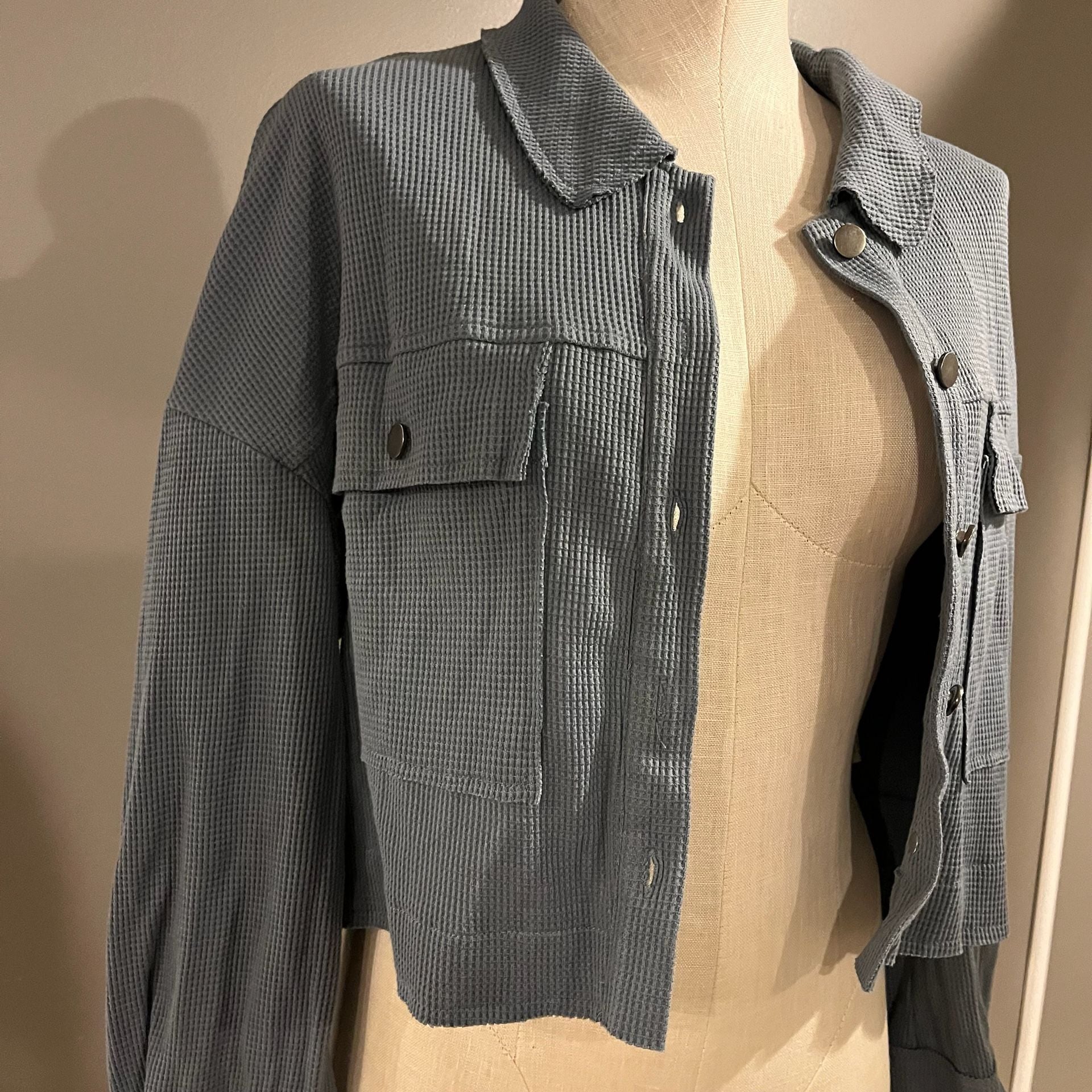 Unbranded Blue Waffle Knit Crop Button Up Jacket Shacket Size Medium 4