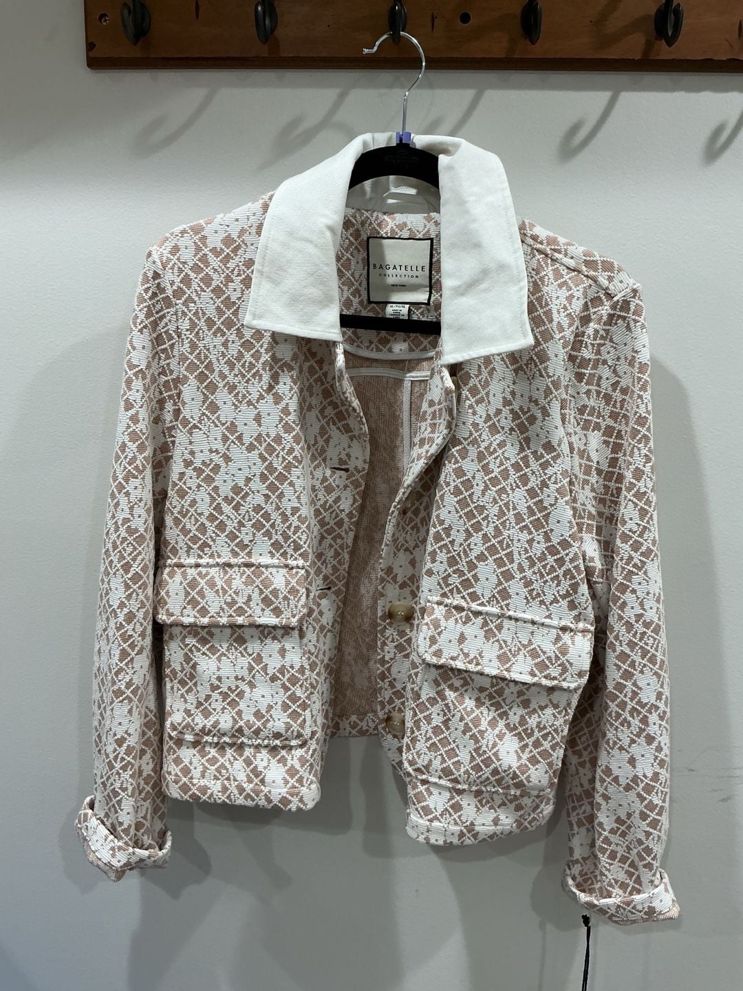 Bagatelle Collection Cropped Jacket Size XL White Tan Jacquard #74 6