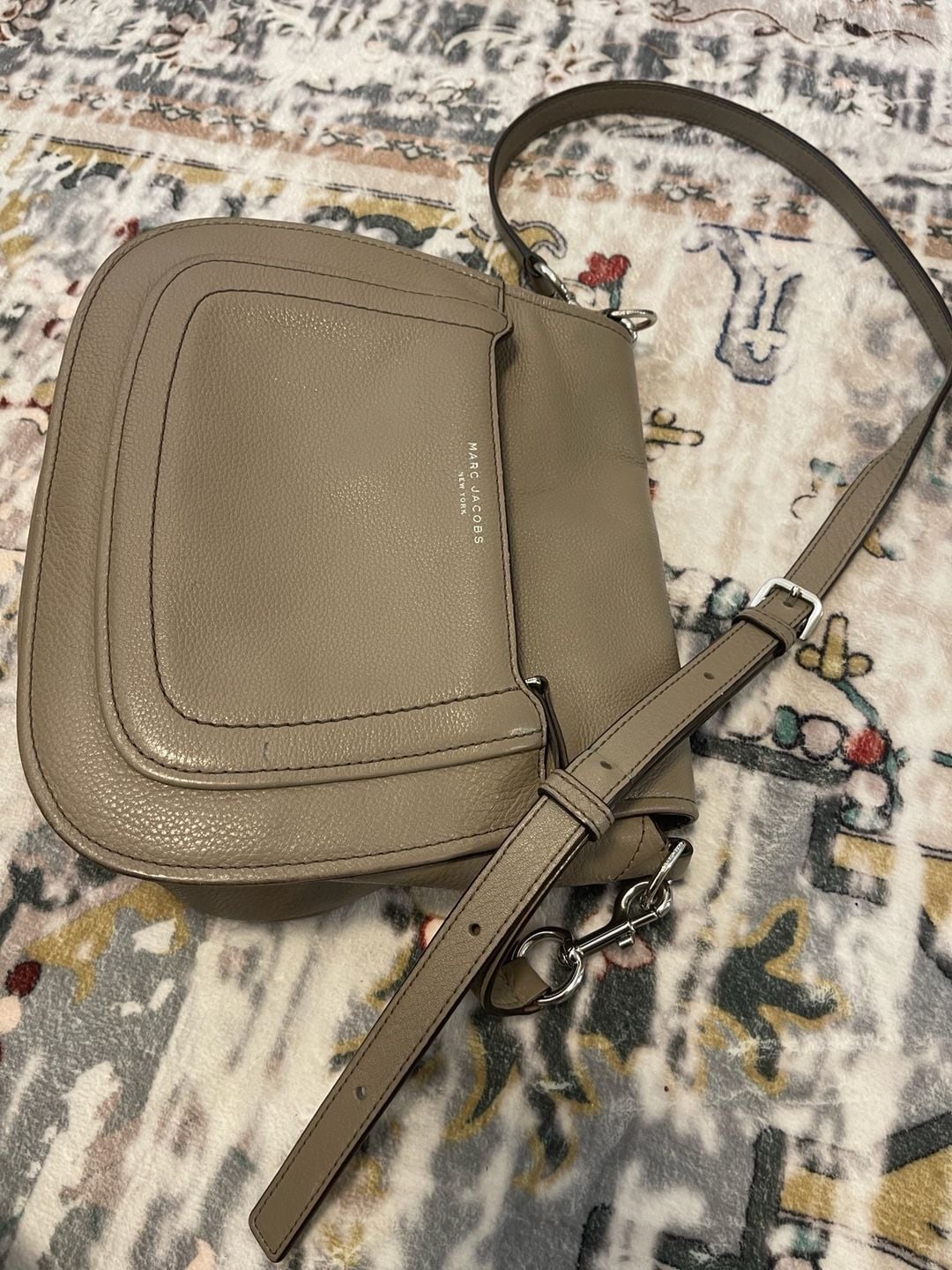Marc Jacobs Empire City Crossbody Bag Taupe Leather 8