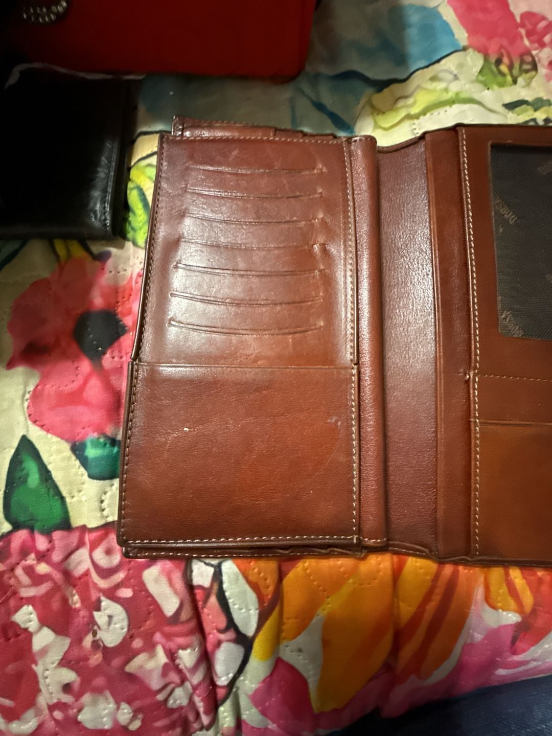 Dorsa Leather Checkbook Wallet Brown 7