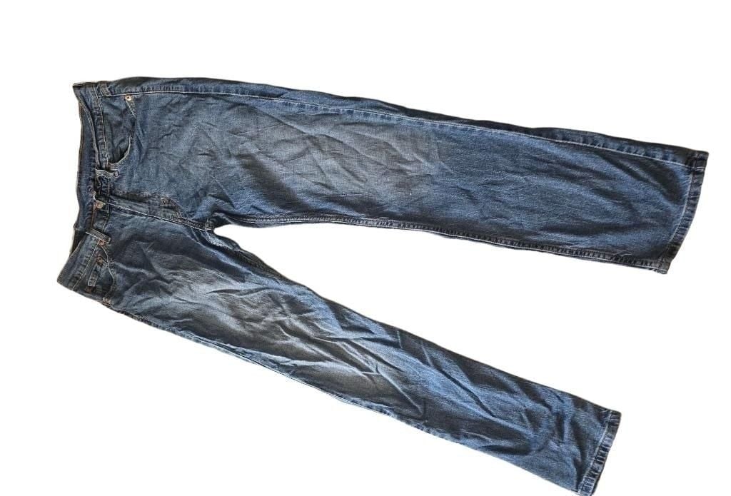 Levis 505 Regular Fit Jeans Size 30x32 Medium Wash Blue 2