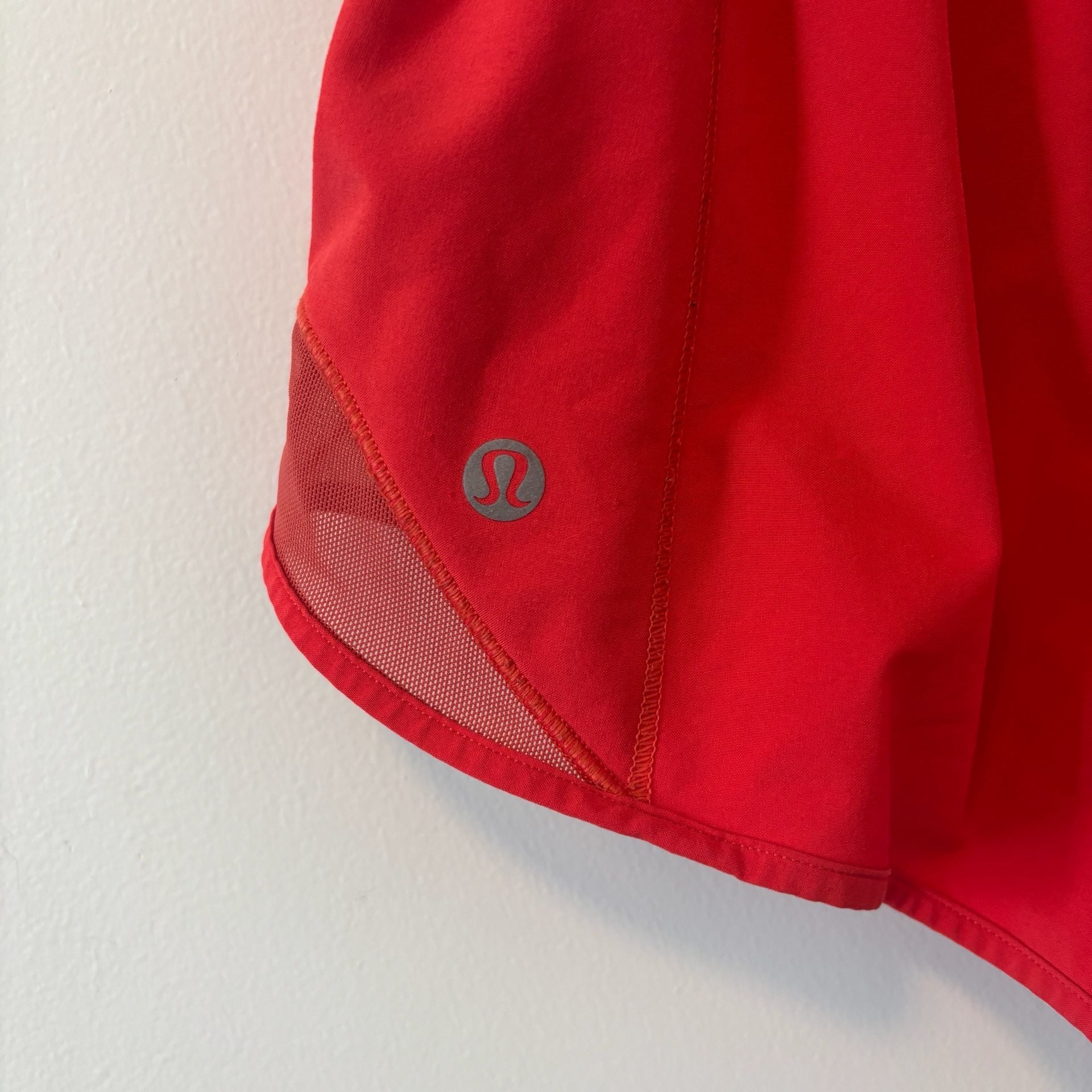 Lululemon Hotty Hot High Rise Short 4 Red Athletic Running 5