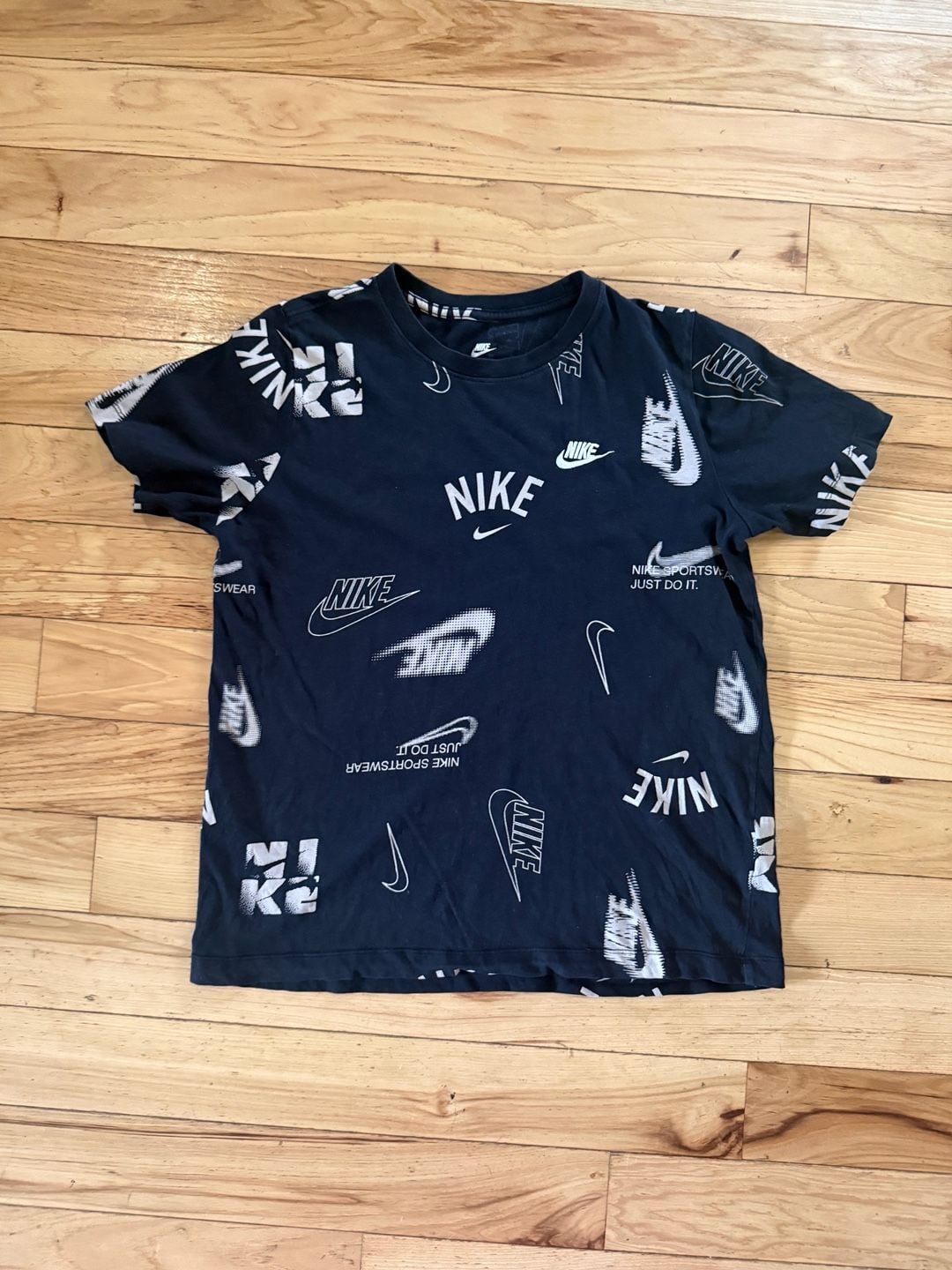 Nike All Over Print Tee Size XL Black Graphic Logo 2