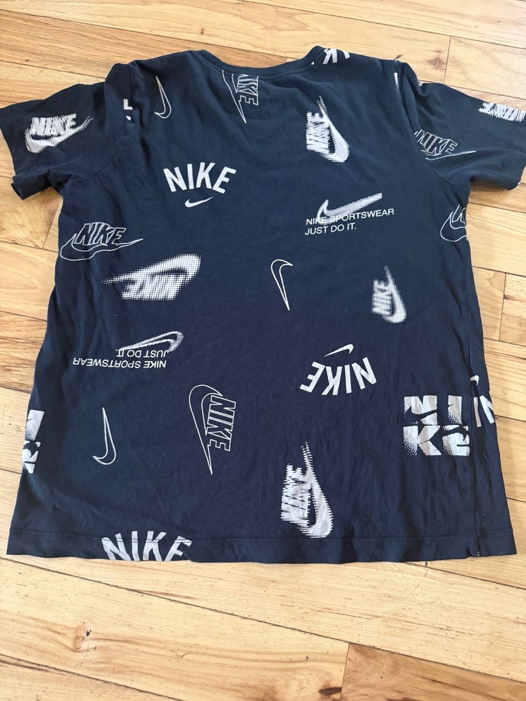 Nike All Over Print Tee Size XL Black Graphic Logo 3