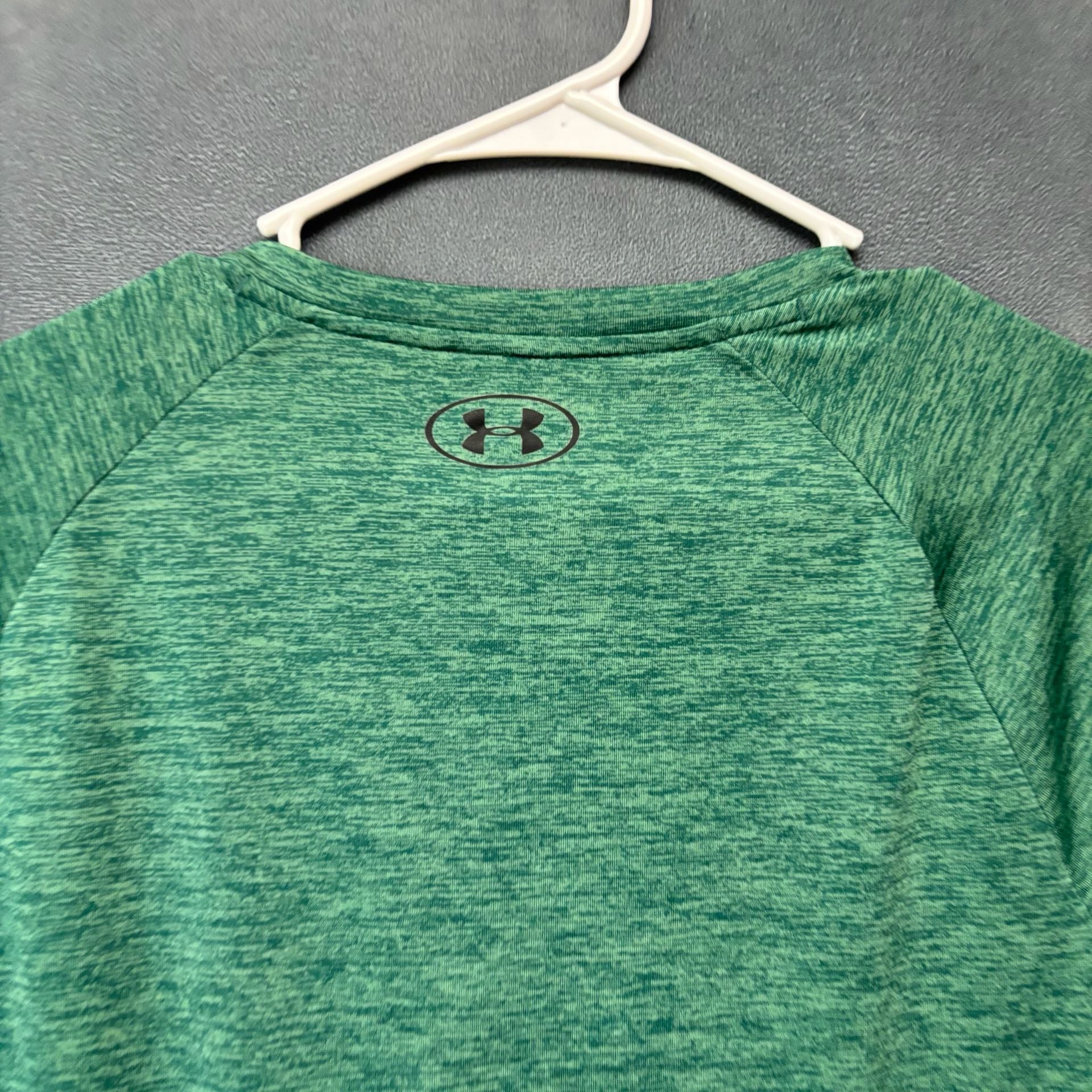 Under Armour The Tech Tee Size XL Heathered Green V-Neck Short Sleeve 7