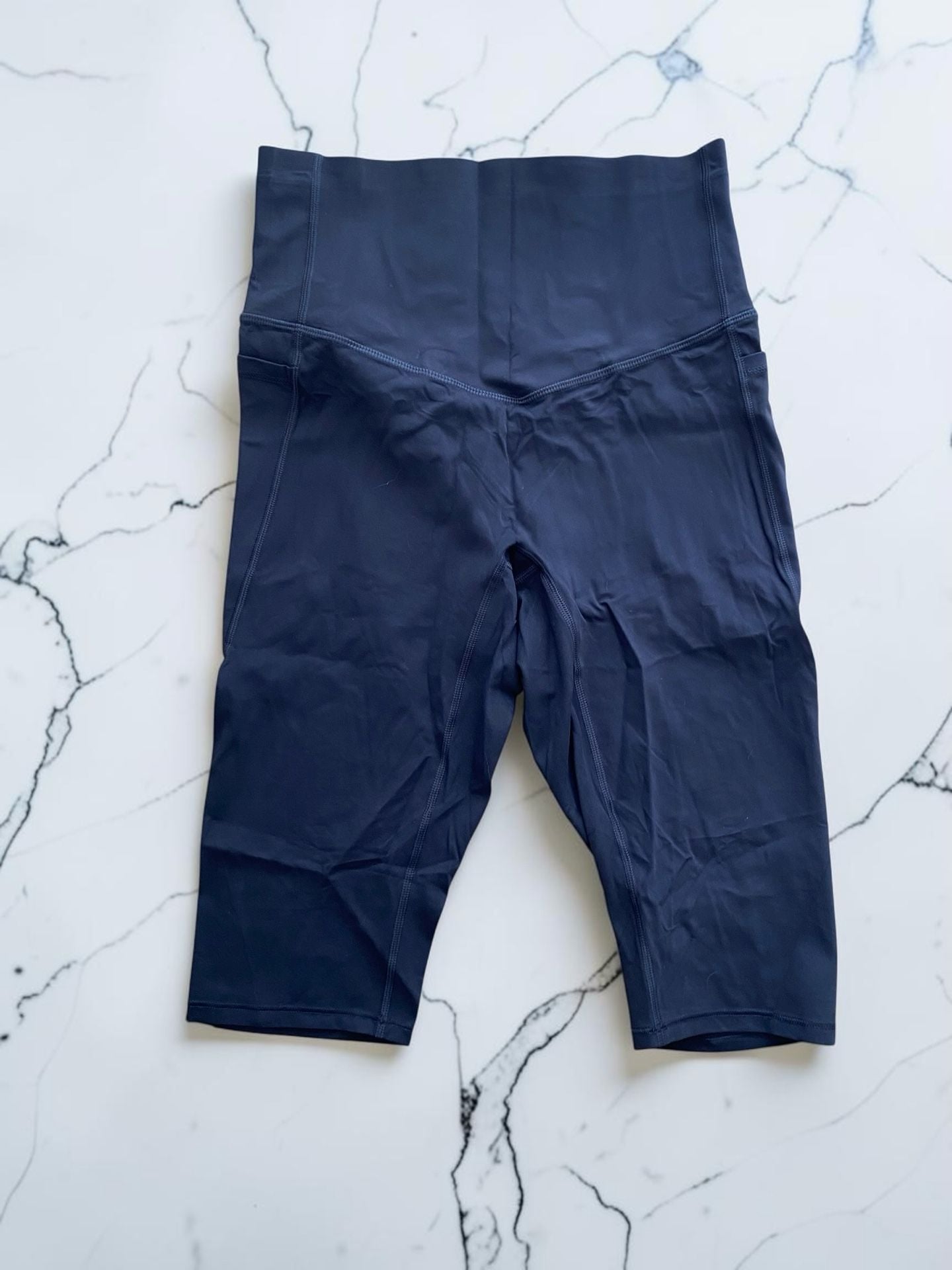 NWOT Halara UltraSculpt High Waisted Biker Shorts with Pockets 2