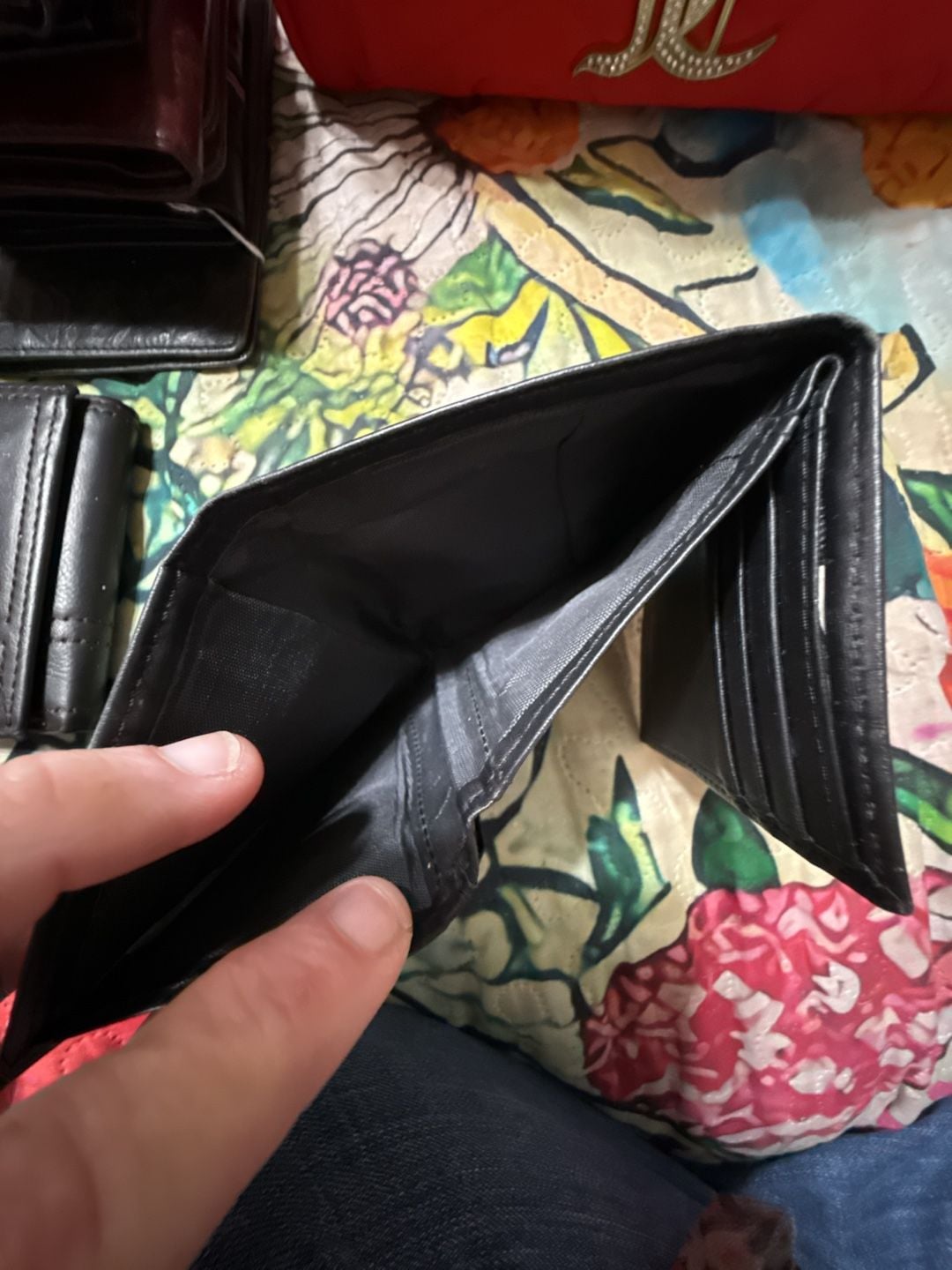 Calvin Klein Black Leather Trifold Wallet 8
