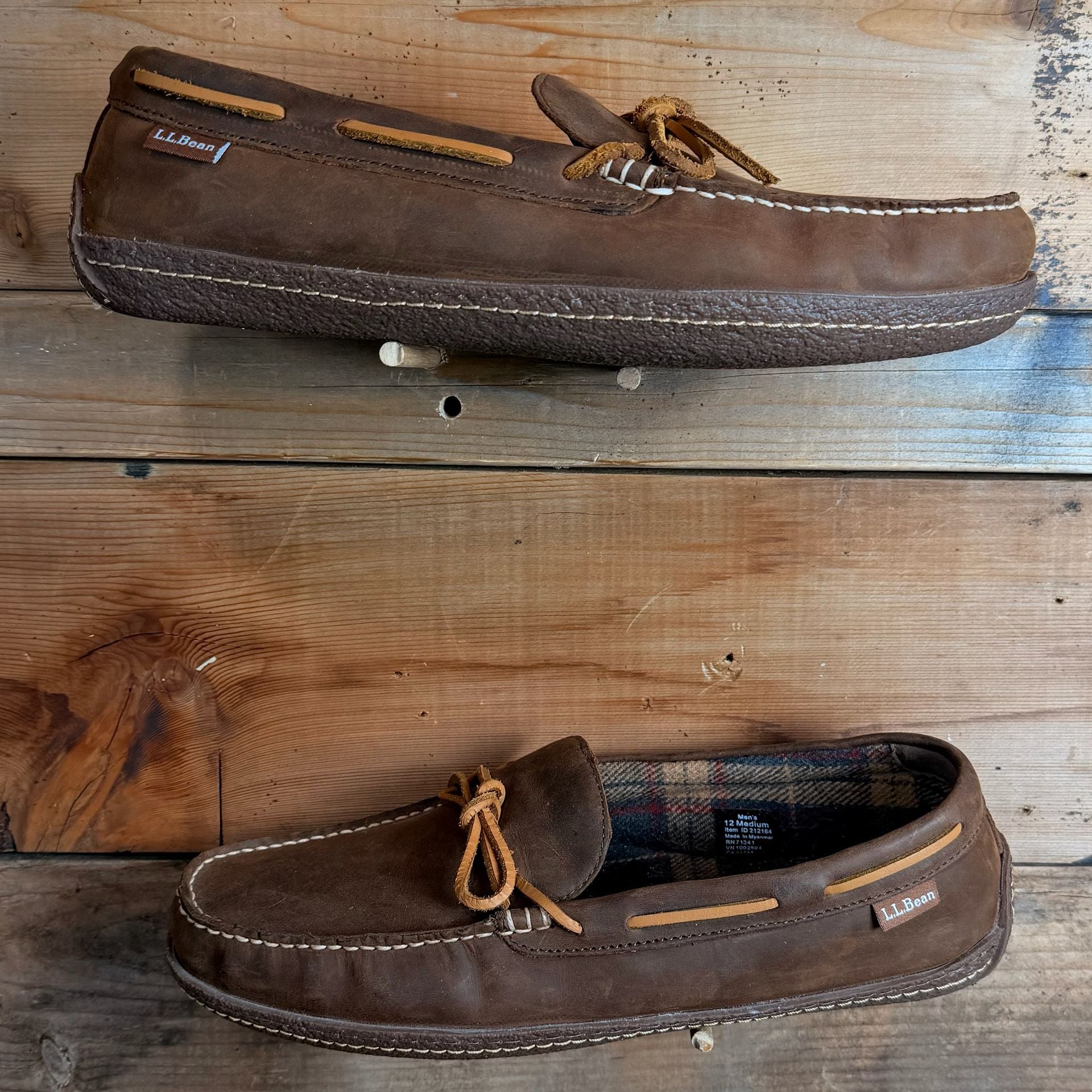 L.L.Bean Handsewn Flannel-Lined Leather Slippers Size 12 Medium Brown 2