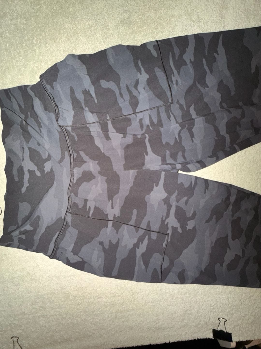 Athleta Salutation Jogger Gray Camo Joggers Small 5
