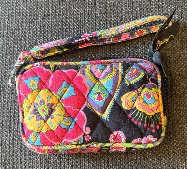 Vera Bradley Frannie Wristlet Ziggy Zinnia Quilted Cotton Floral 2