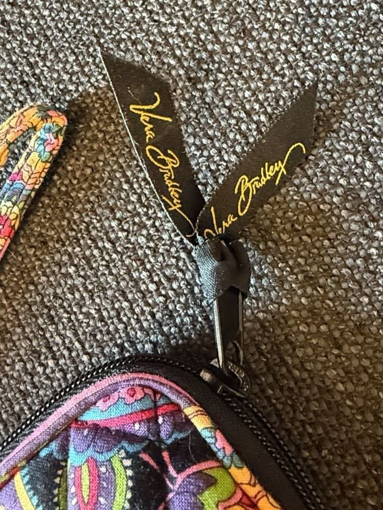Vera Bradley Frannie Wristlet Ziggy Zinnia Quilted Cotton Floral 3