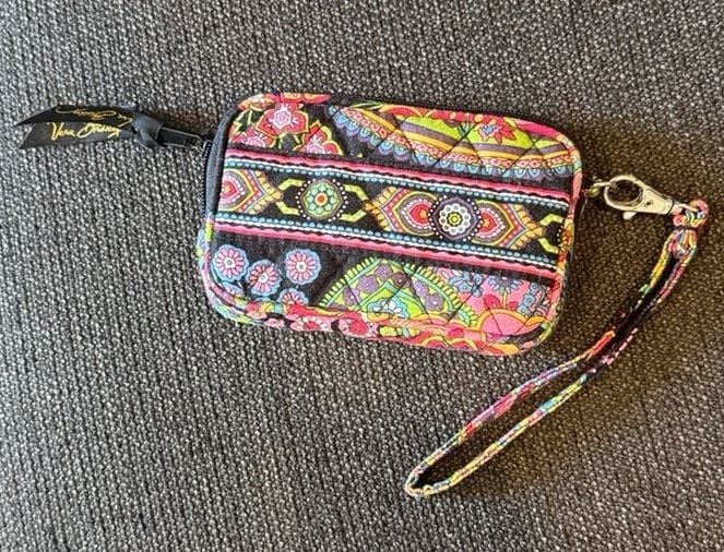 Vera Bradley Frannie Wristlet Ziggy Zinnia Quilted Cotton Floral 4
