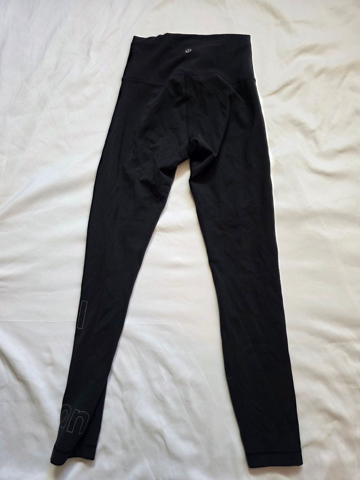 Lululemon Wunder Train size 4 Black High Rise Graphic Logo Leggings 4