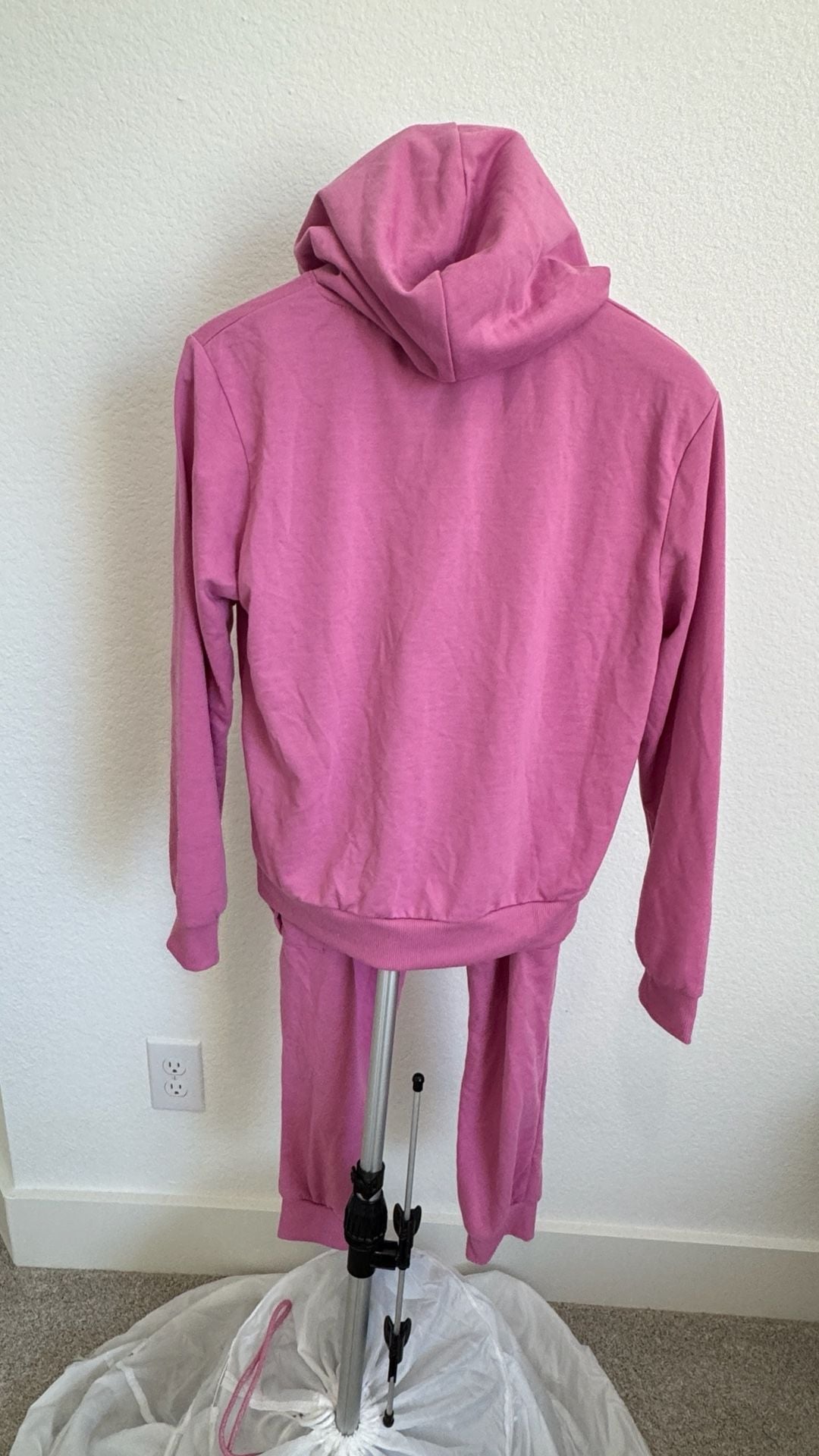 Red Marine Hoodie and Joggers Size M Pink Sweatshirt Cargo Pants Set 3