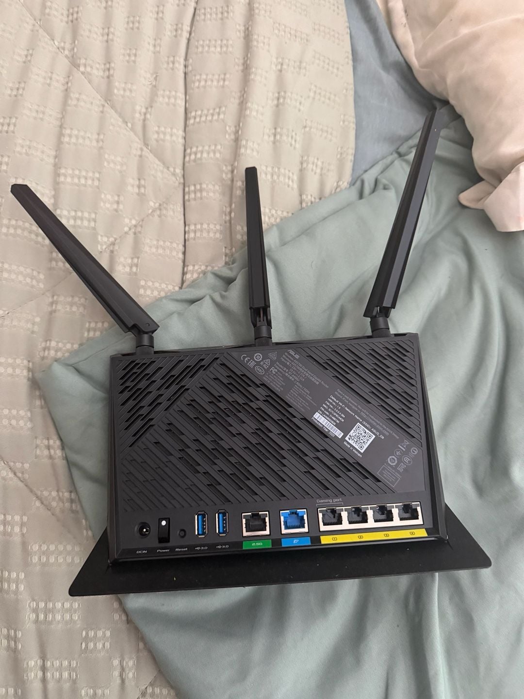 ASUS RT-AX86S AX5700 Dual-Band WiFi 6 Gaming Router 3