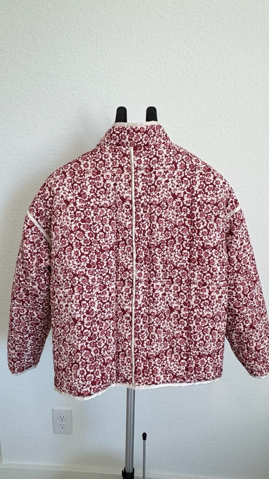 Tankaneo Floral Quilted Jacket Size M Red White Puffer Coat Pockets 4