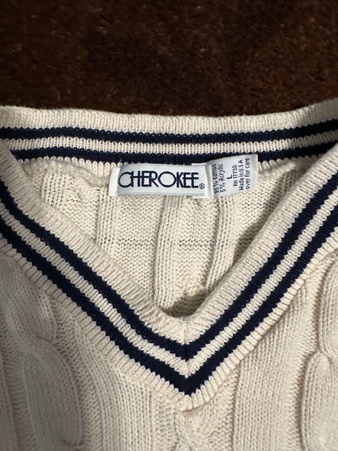 Cherokee Cable Knit V-Neck Sweater Size L Cream Cotton Acrylic 3
