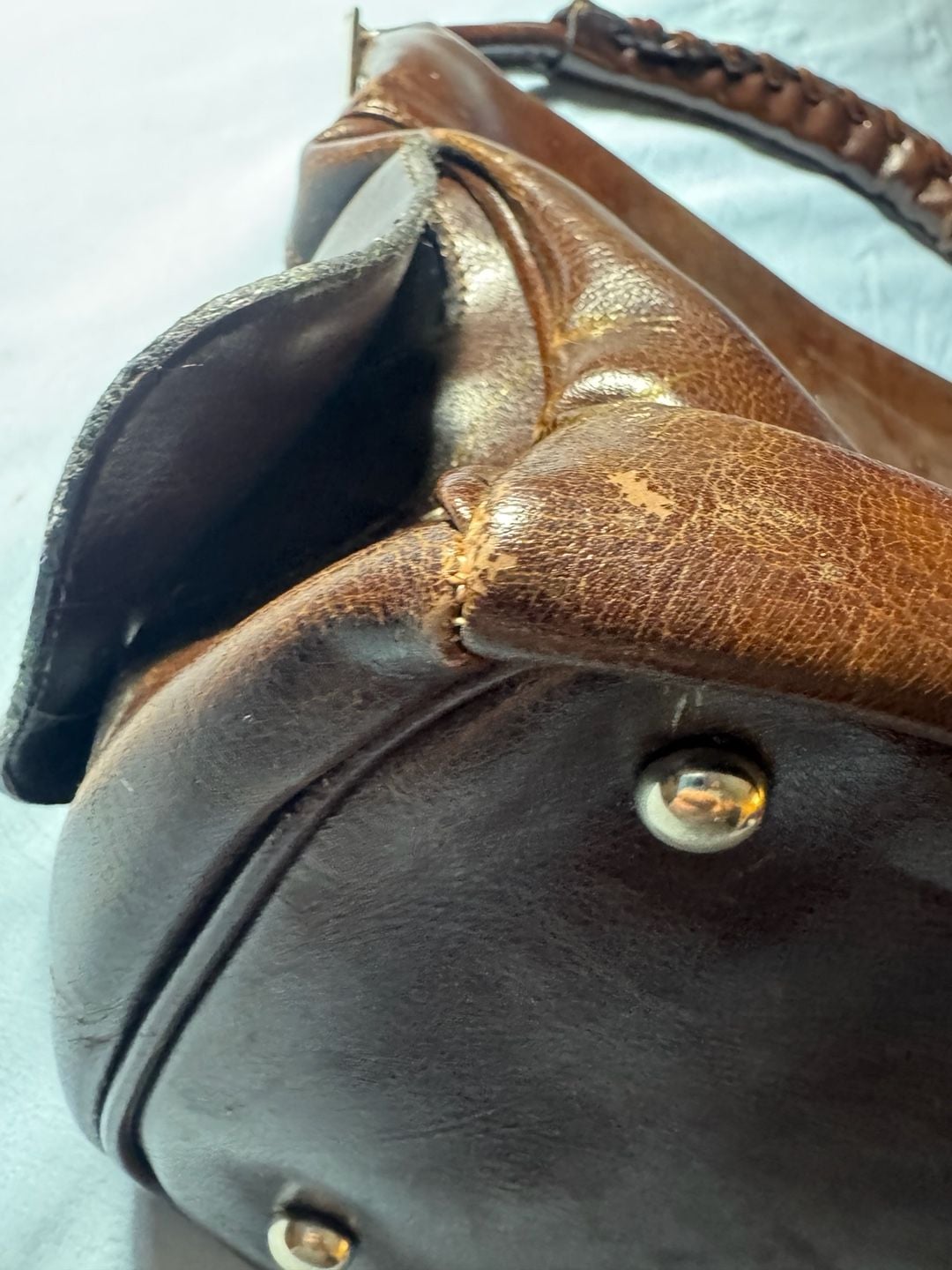 Gucci Leather Shoulder Bag Brown 4