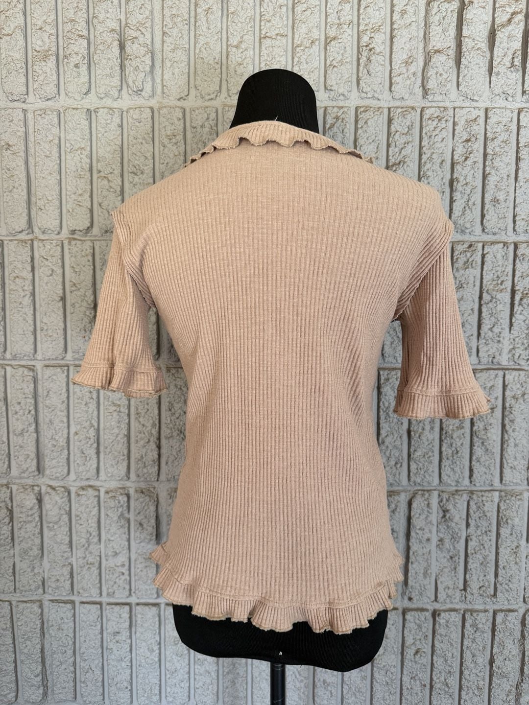 898 Pol YKT524 Cardigan Size L Tan Ribbed Ruffle 3